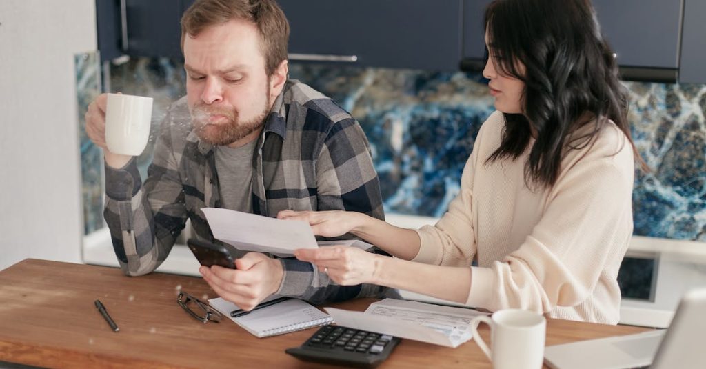 découvrez des solutions efficaces pour soulager les problèmes articulaires. apprenez-en davantage sur les causes, les symptômes et les traitements disponibles pour améliorer votre qualité de vie.